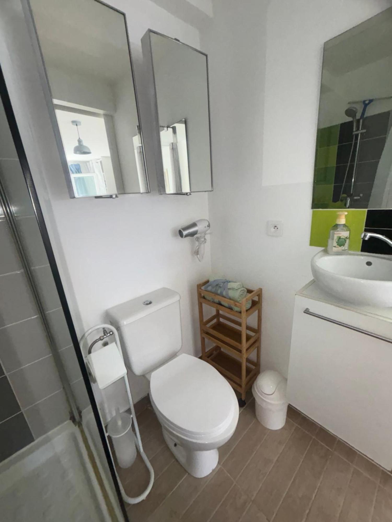 Tiny House A 50m De La De Miomo Apartment