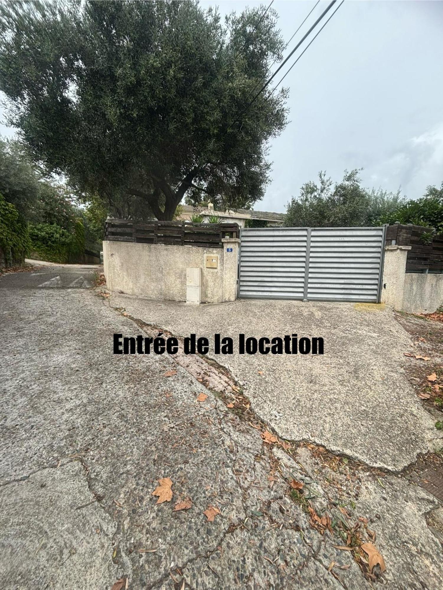 Tiny House A 50m De La De Miomo *
