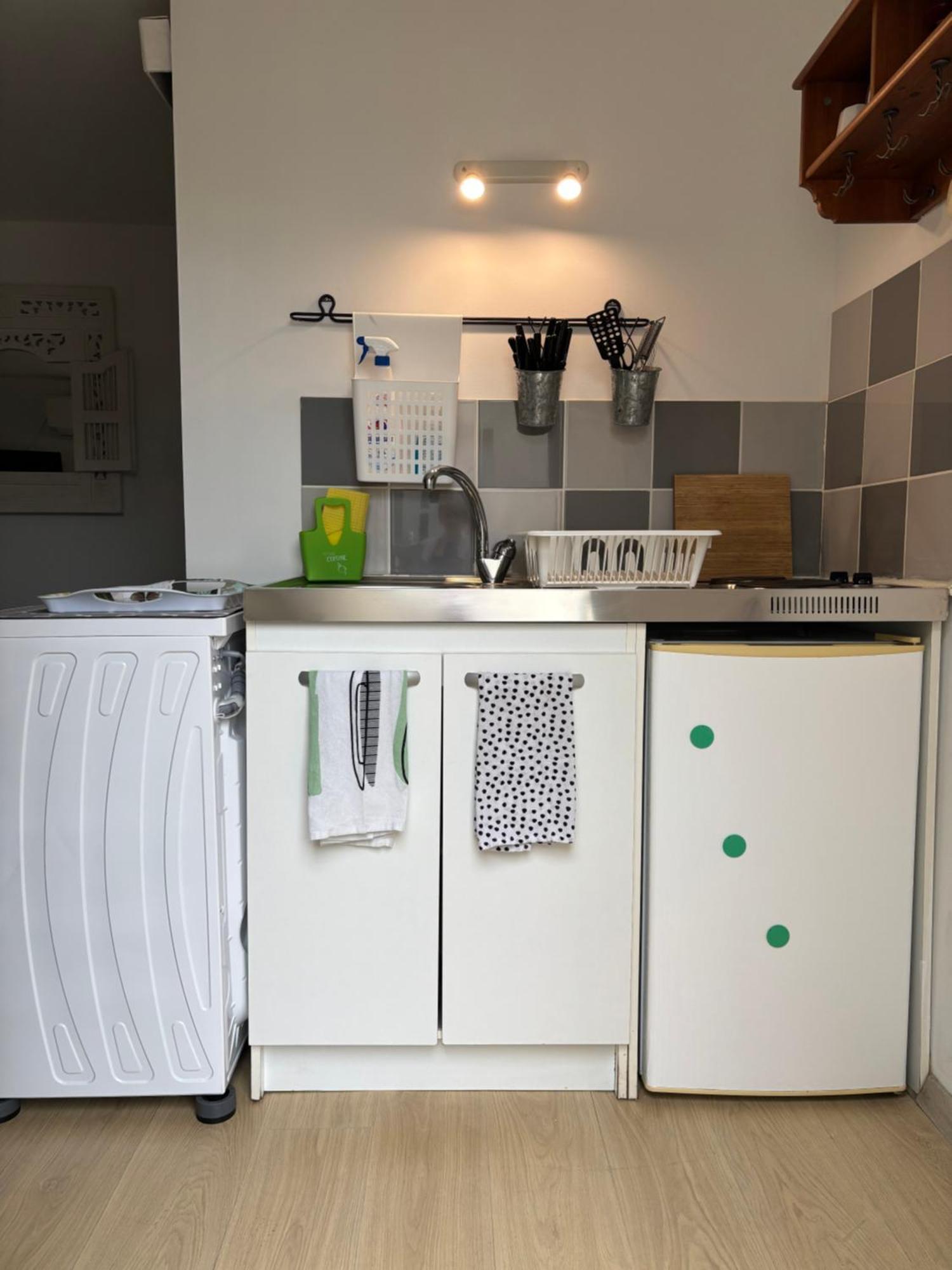 Apartment Tiny House A 50m De La De Miomo