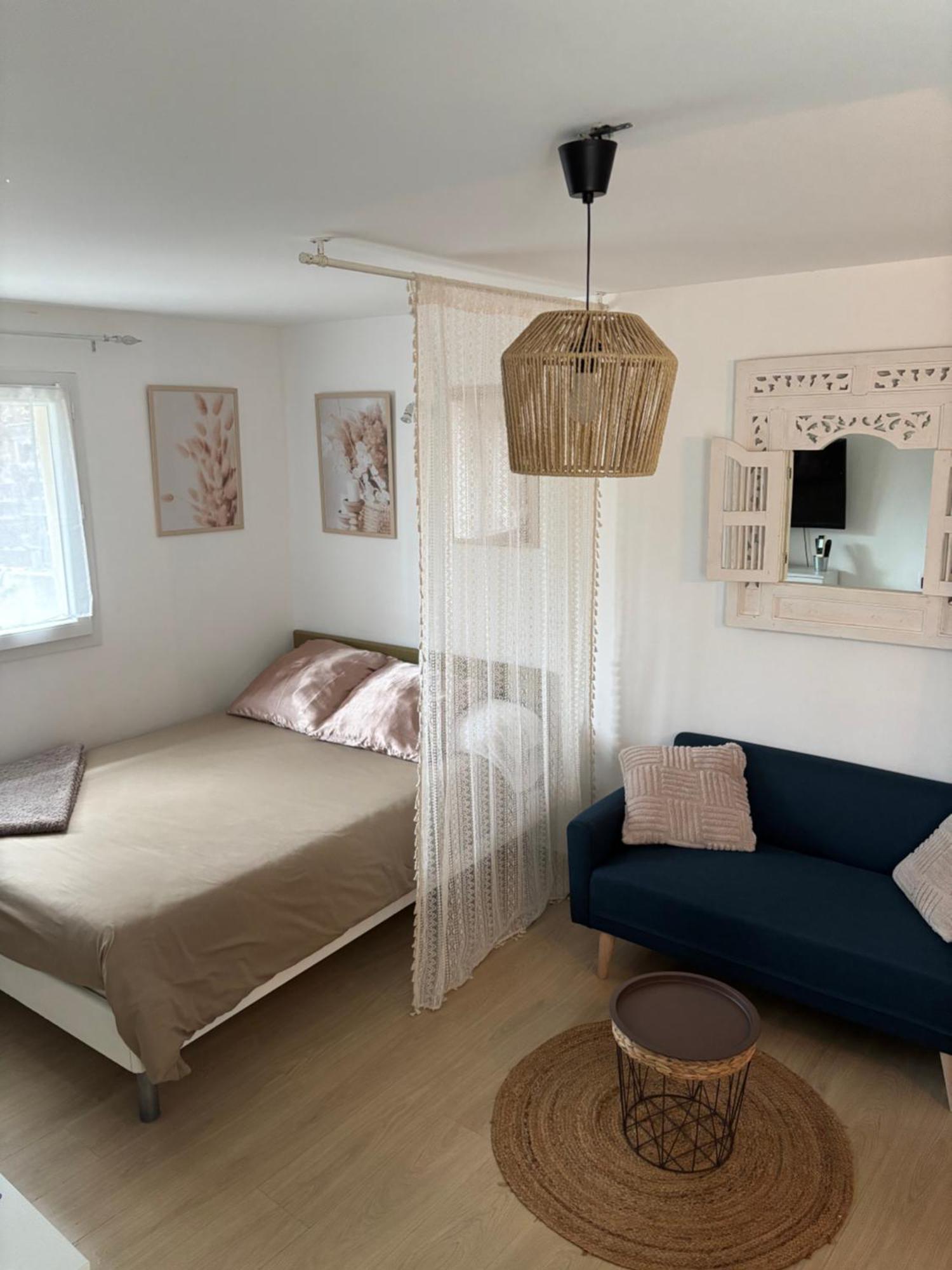 Tiny House A 50m De La De Miomo *
